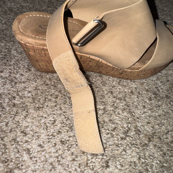 CL by Laundry Tan Wedge Sandals with Slingback - Picture 5 of 7